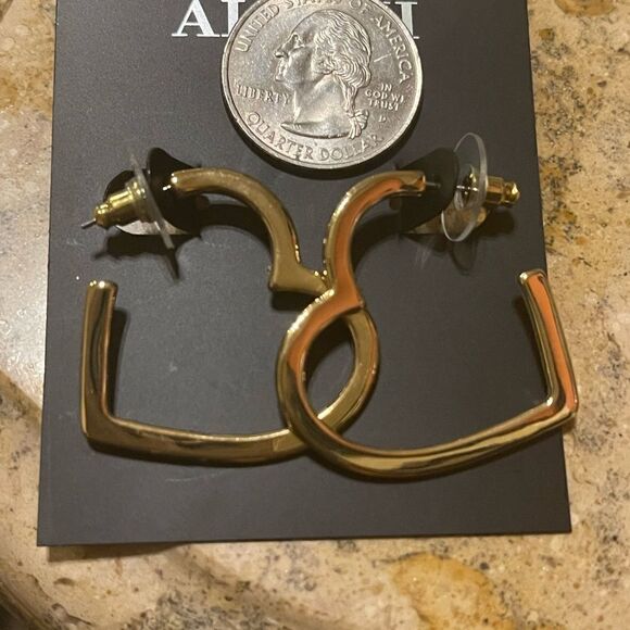 NWT Alfani Gold-Tone Open Heart Hoop Earrings - Picture 3 of 4